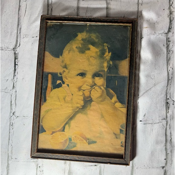 vintage old framed print Baby in high chair eating fruit wooden frame 8.5’x12’ - Picture 3 of 12